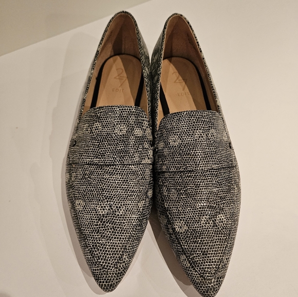 Skin print leather loafers size 9. Never worn - Picture 2 of 5